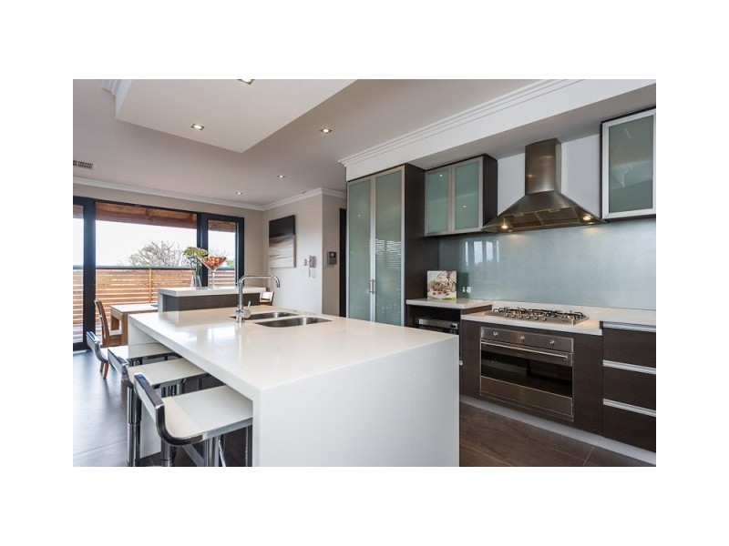 29 Kelvin Street, Maylands WA 6051