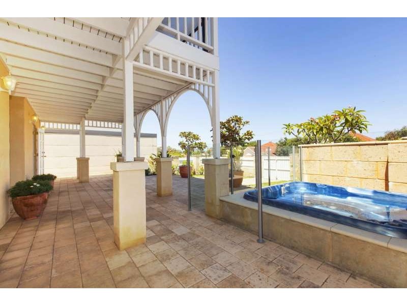 54 Queen Street, Bayswater WA 6053