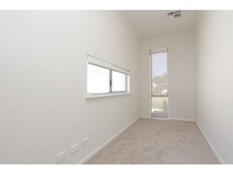 8 Jesmond Place, Dianella WA 6059