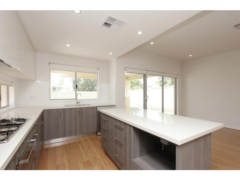 8 Jesmond Place, Dianella WA 6059