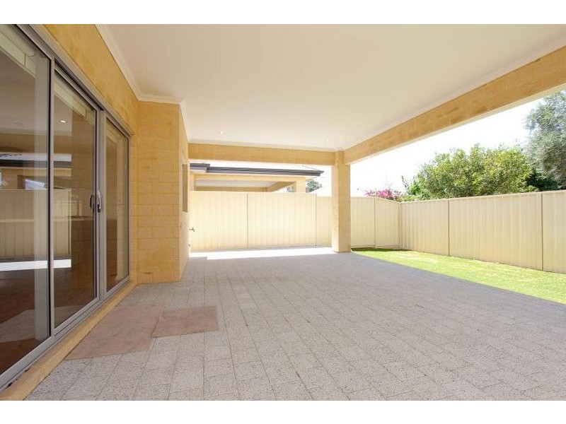 8 Jesmond Place, Dianella WA 6059