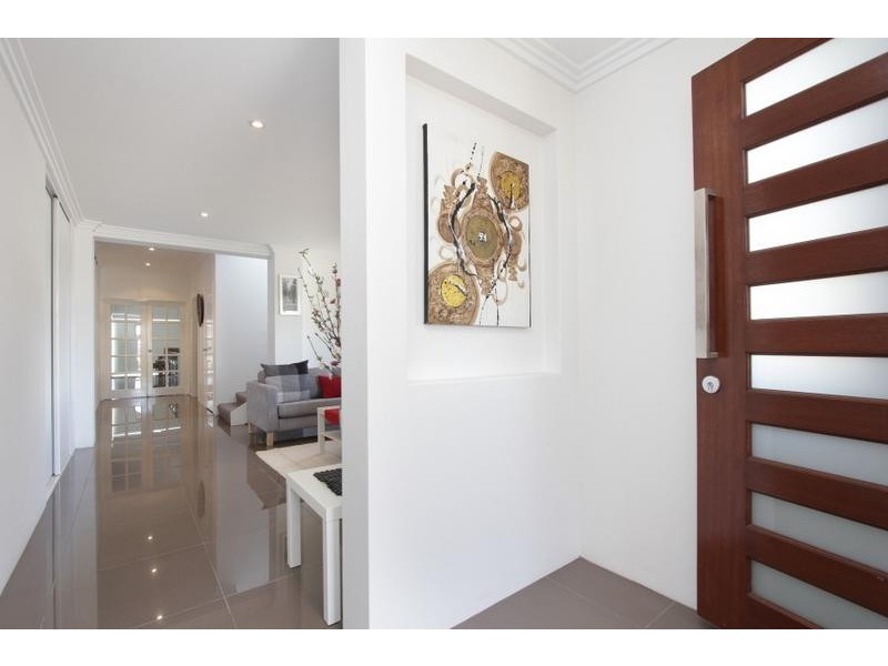 2 Laverstock Street, South Guildford WA 6055