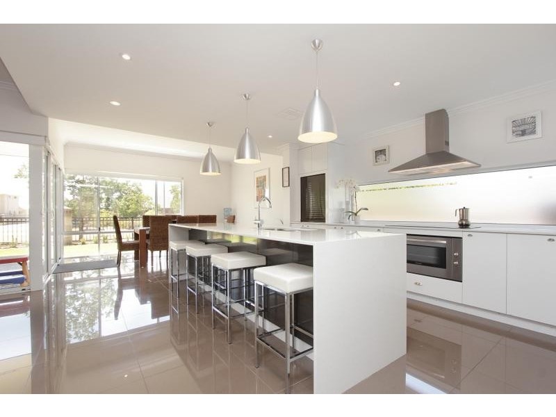 2 Laverstock Street, South Guildford WA 6055