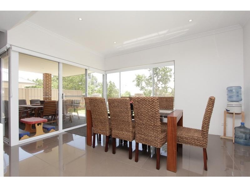 2 Laverstock Street, South Guildford WA 6055