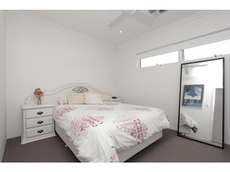 2 Laverstock Street, South Guildford WA 6055