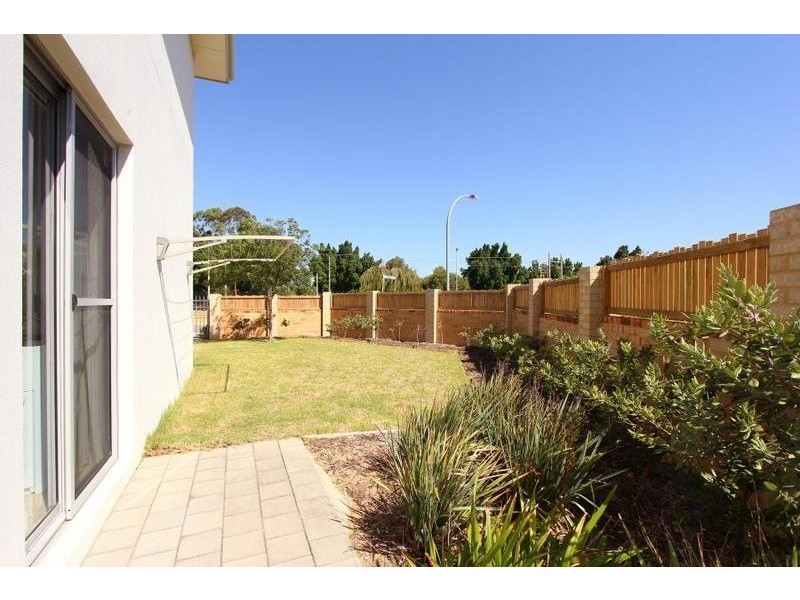 52 Prospector Loop, Bassendean WA 6054