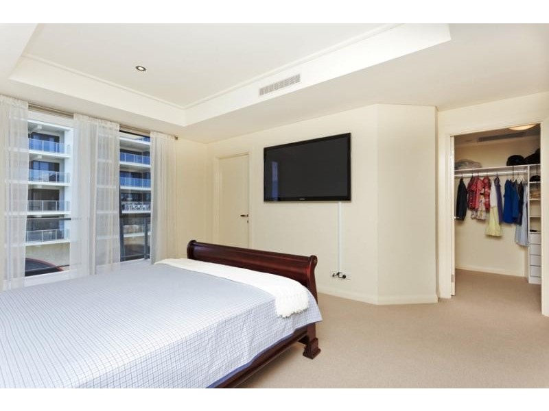 4/12 Cannaregio Square, Mandurah WA 6210