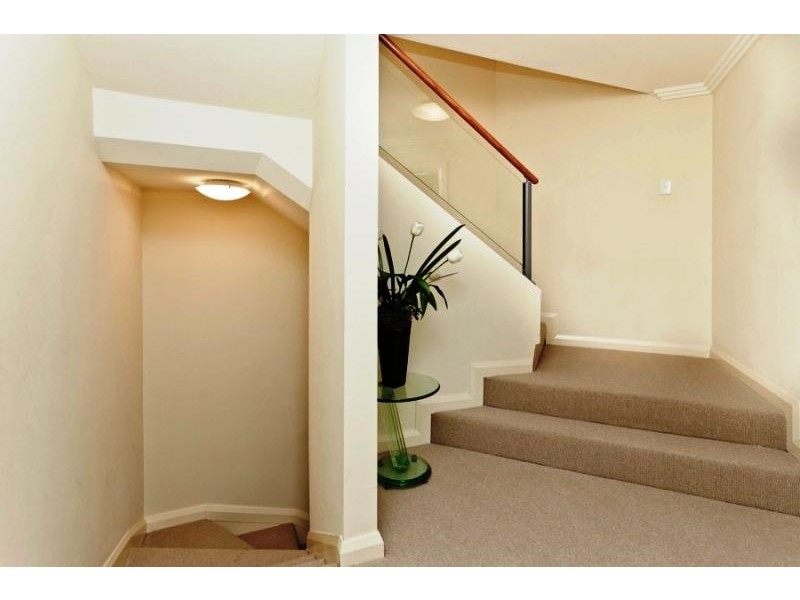 4/12 Cannaregio Square, Mandurah WA 6210