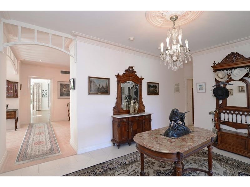 18 Howes Crescent, Dianella WA 6059