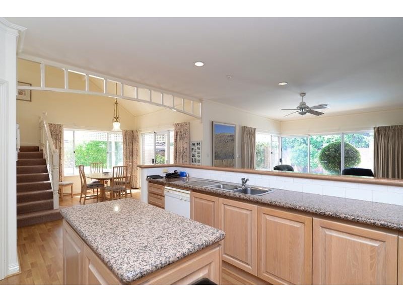 18 Howes Crescent, Dianella WA 6059