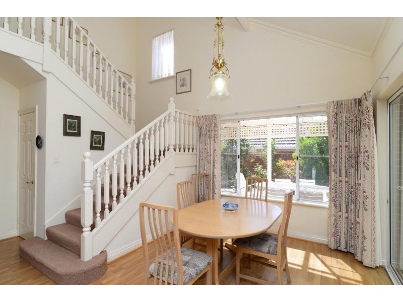 18 Howes Crescent, Dianella WA 6059