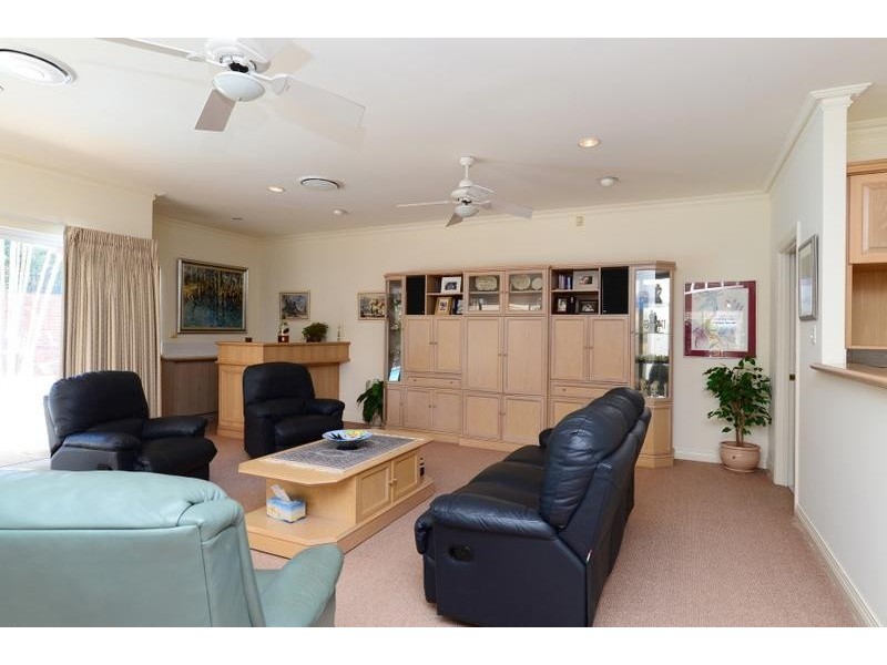 18 Howes Crescent, Dianella WA 6059