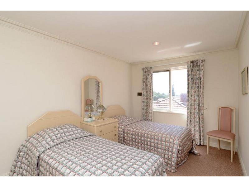 18 Howes Crescent, Dianella WA 6059