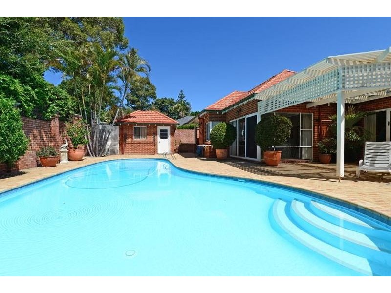 18 Howes Crescent, Dianella WA 6059