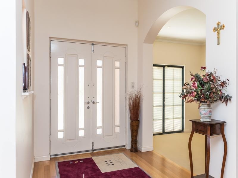 13 Santara Circle, Dianella WA 6059