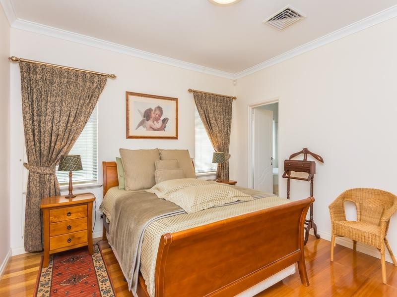 13 Santara Circle, Dianella WA 6059