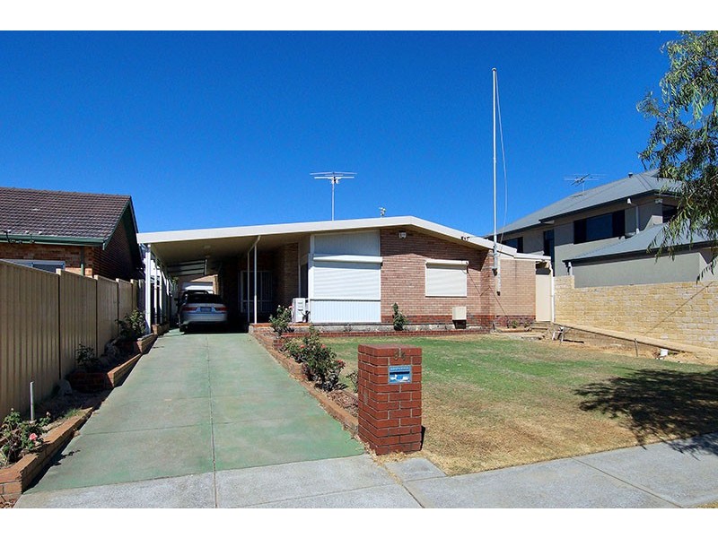 94 Grand Promenade, Karrinyup WA 6018