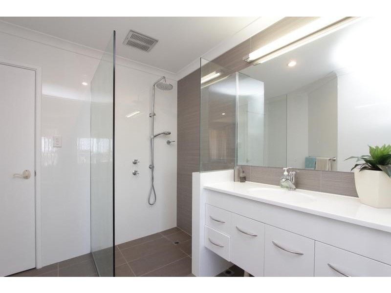 1/3-5 Conroy Street, Maylands WA 6051