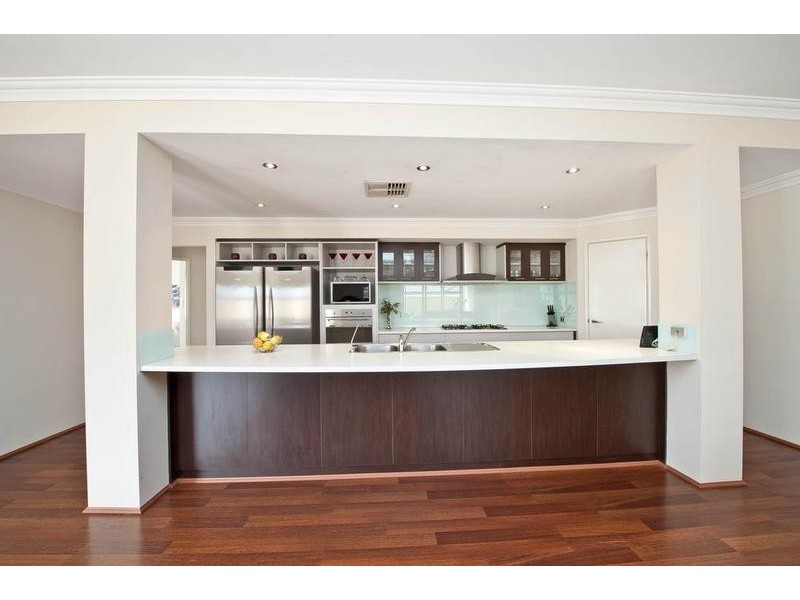 16 Tullow Gardens, Darch WA 6065