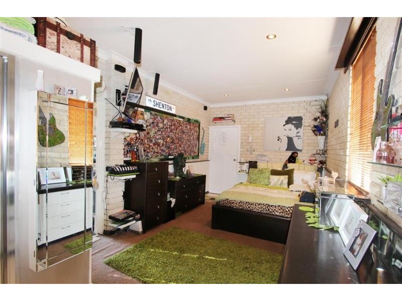 14 Salamander Street, Dianella WA 6059