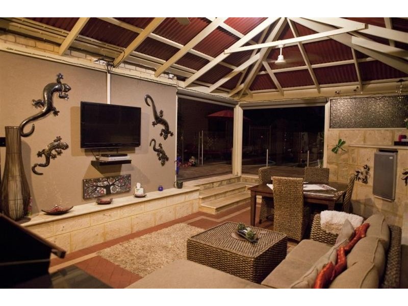 14 Salamander Street, Dianella WA 6059