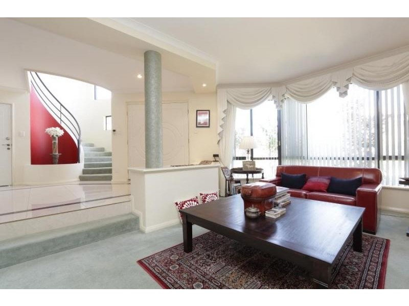 6 Ralston Place, Dianella WA 6059