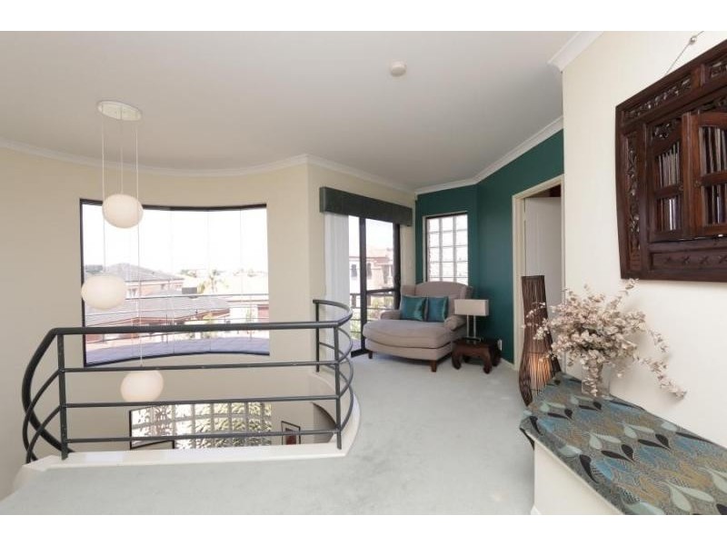 6 Ralston Place, Dianella WA 6059