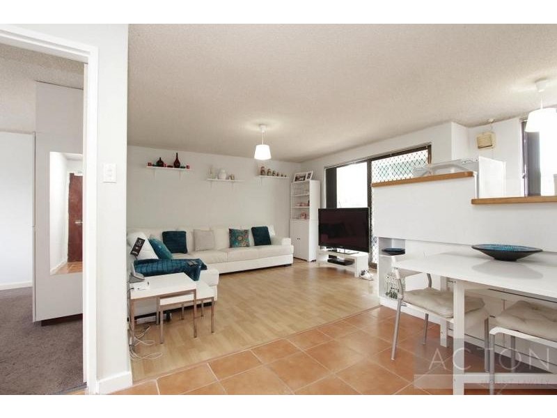 11/18 Eighth Avenue, Maylands WA 6051