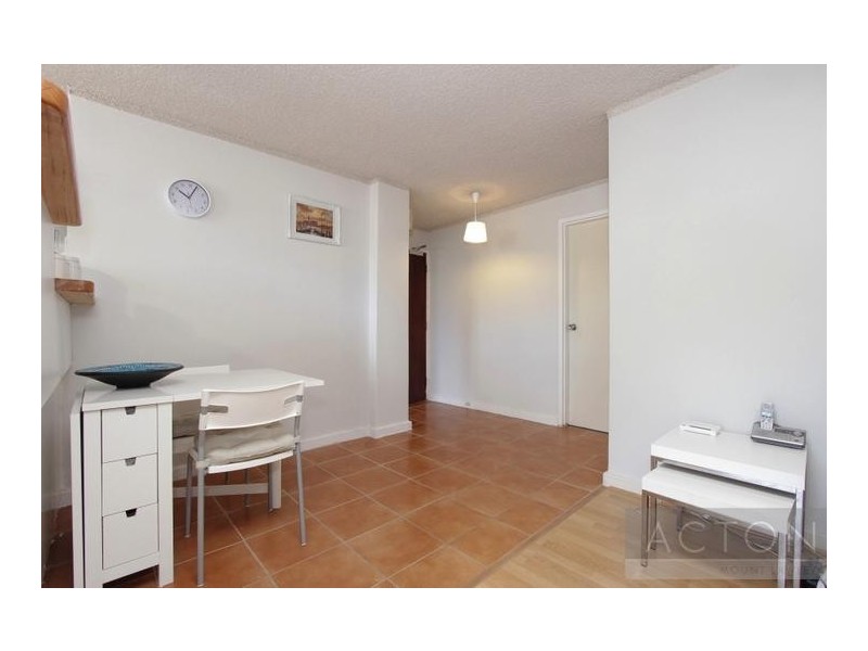 11/18 Eighth Avenue, Maylands WA 6051