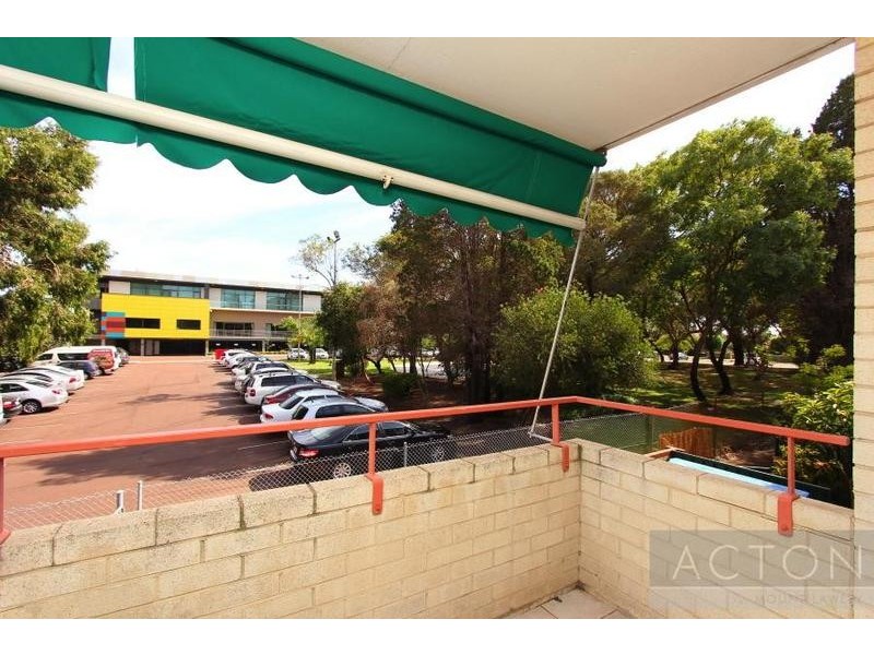 11/18 Eighth Avenue, Maylands WA 6051