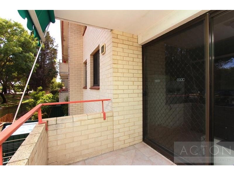 11/18 Eighth Avenue, Maylands WA 6051