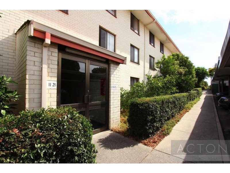 11/18 Eighth Avenue, Maylands WA 6051