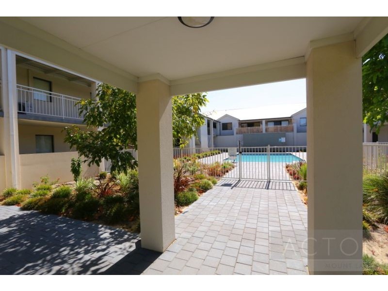 14/27 Burton Street, Bentley WA 6102