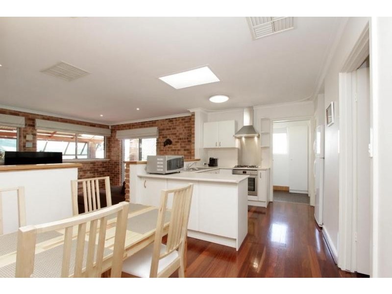 21 Penguin Street, Dianella WA 6059