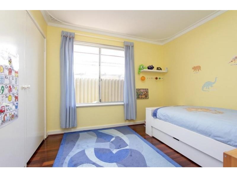 21 Penguin Street, Dianella WA 6059