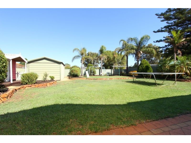 21 Penguin Street, Dianella WA 6059
