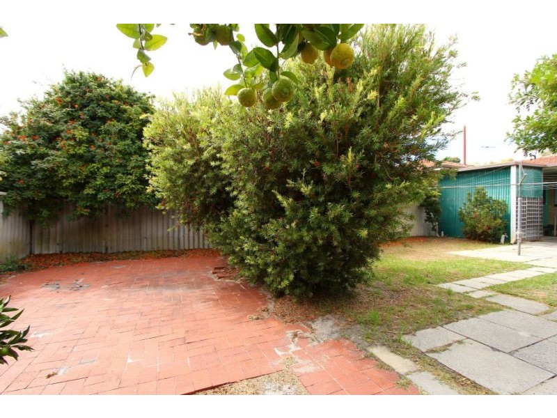 261 Alexander Drive, Dianella WA 6059