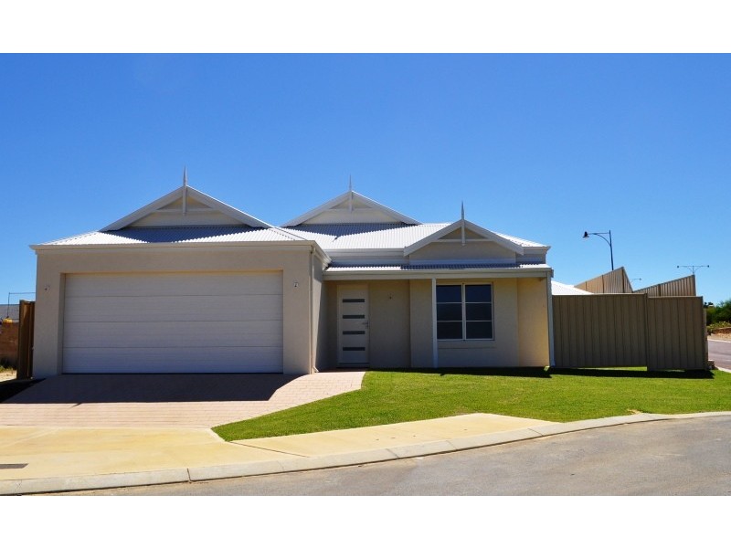 15 Abrolhos Close, Two Rocks WA 6037