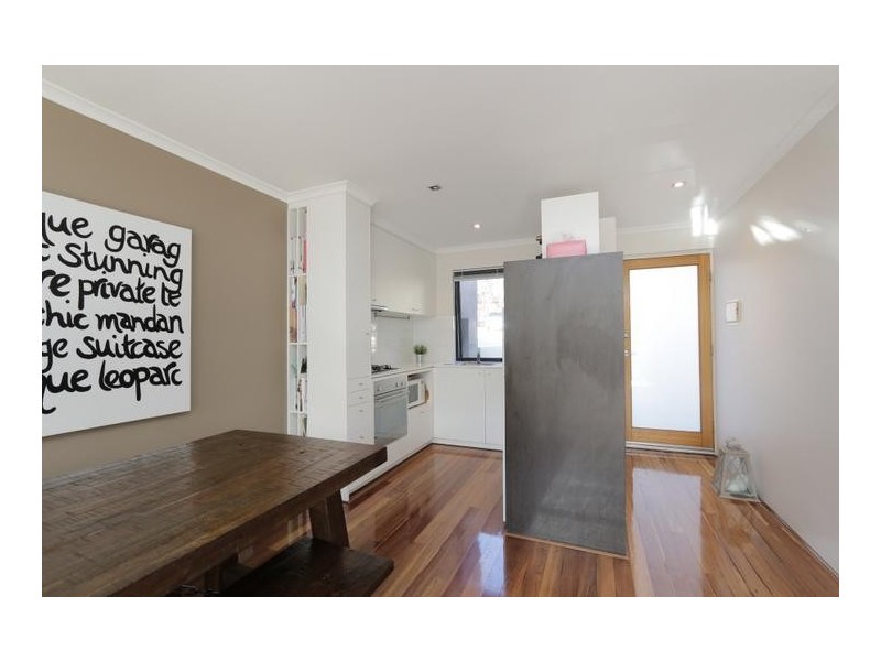 3/2 Third Avenue, Mount Lawley WA 6050