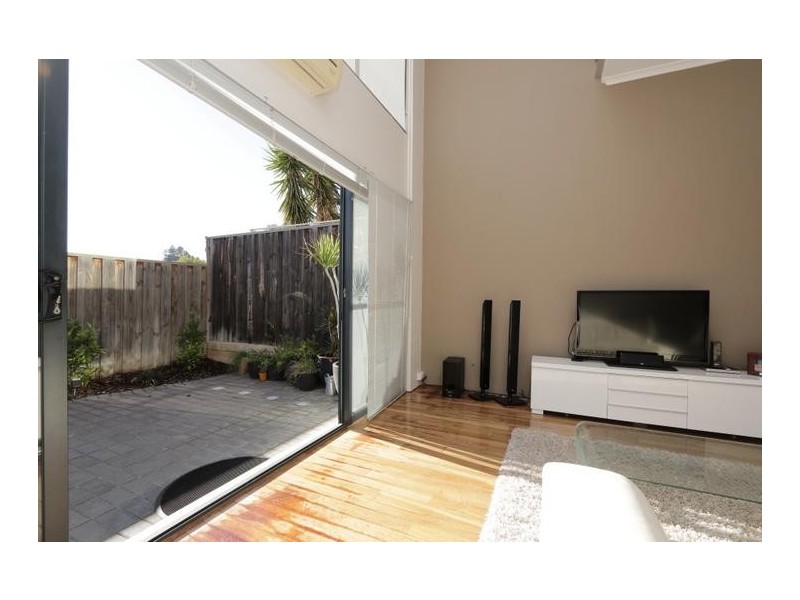 3/2 Third Avenue, Mount Lawley WA 6050