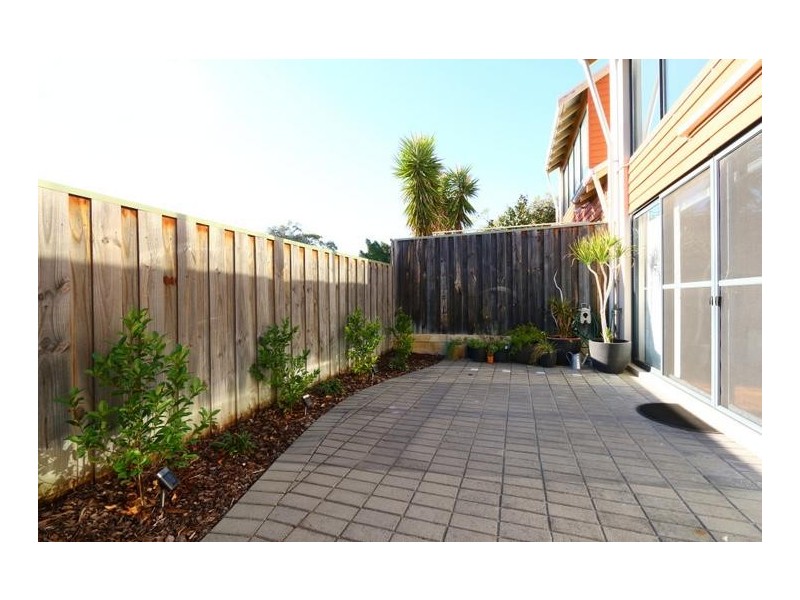 3/2 Third Avenue, Mount Lawley WA 6050