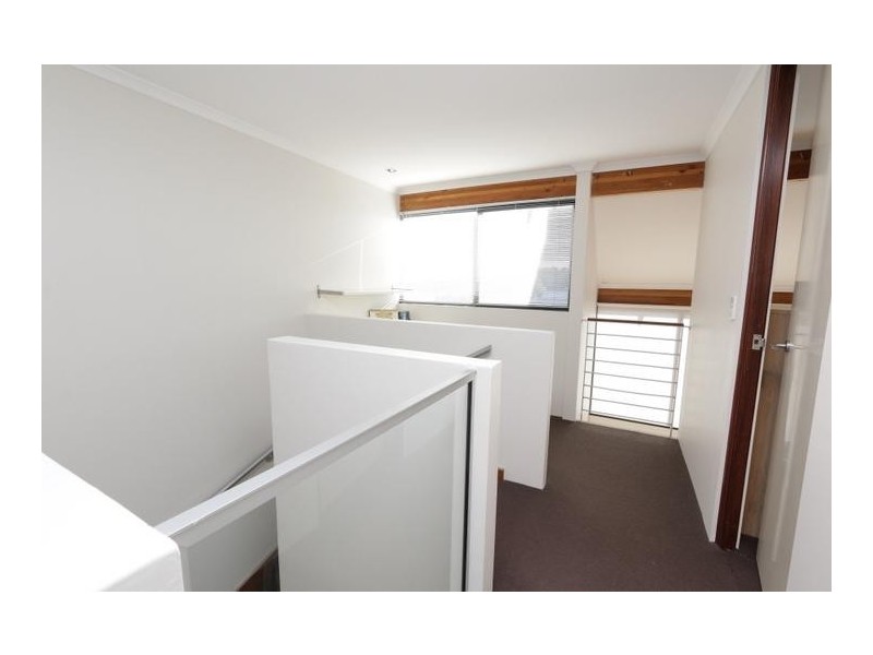 3/2 Third Avenue, Mount Lawley WA 6050