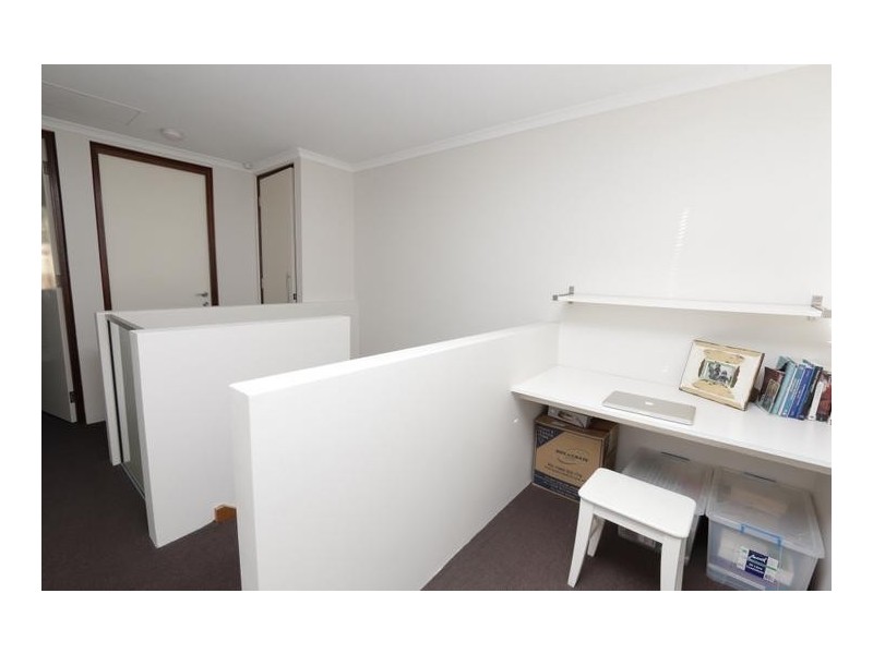 3/2 Third Avenue, Mount Lawley WA 6050