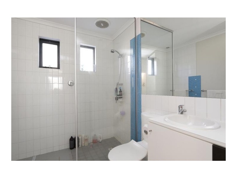 3/2 Third Avenue, Mount Lawley WA 6050