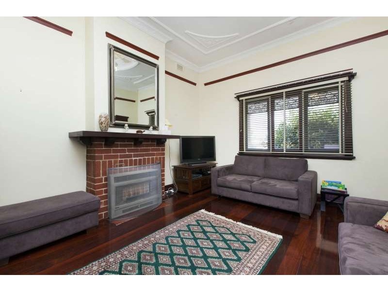 43 Kenilworth Street, Bayswater WA 6053