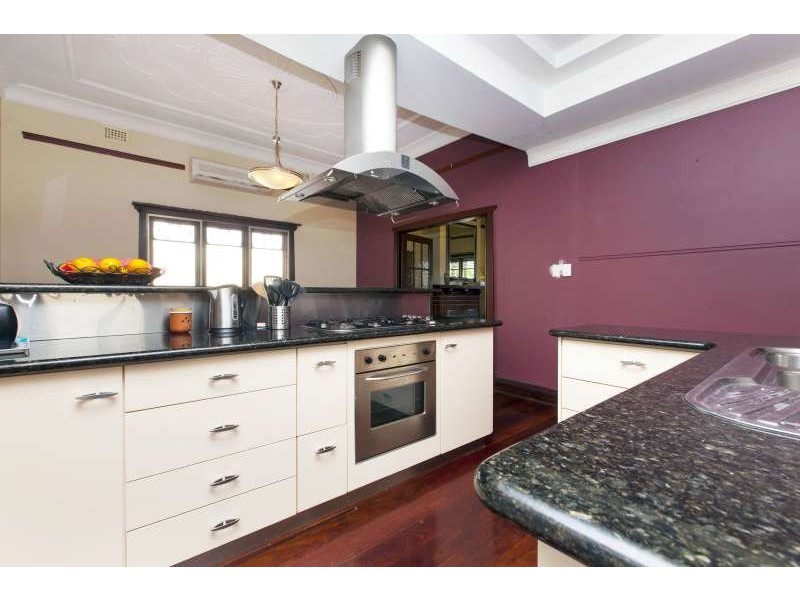 43 Kenilworth Street, Bayswater WA 6053
