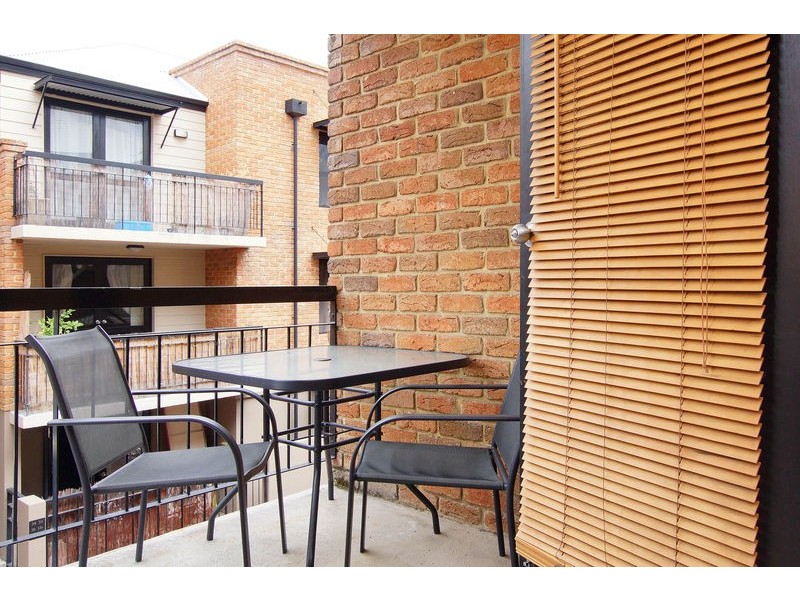 18/120 Lake Street, Perth WA 6000