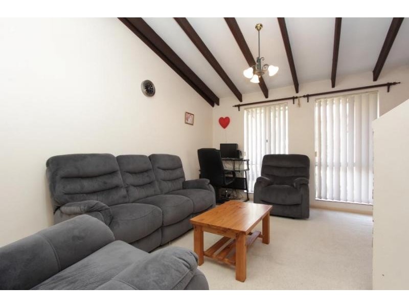 4/12-14 Walga Court, Yokine WA 6060