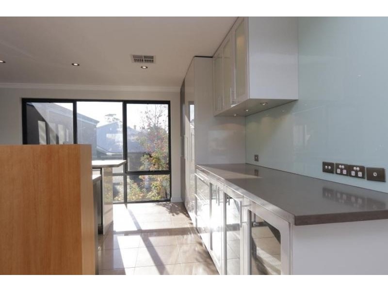 69 Tranby Road, Maylands WA 6051