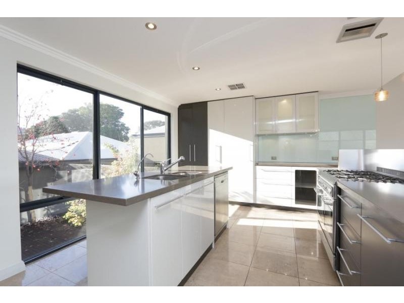 69 Tranby Road, Maylands WA 6051